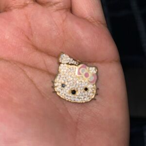 A real gold 10K hello kitty pendant ✨